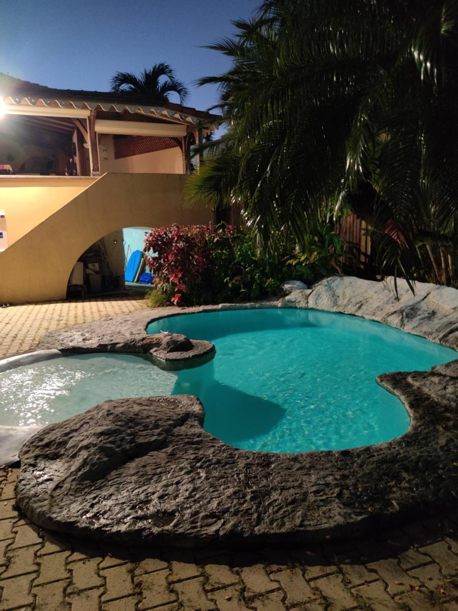 45 Villa La Cherry Bord De Mer Le Diamant Exterior photo